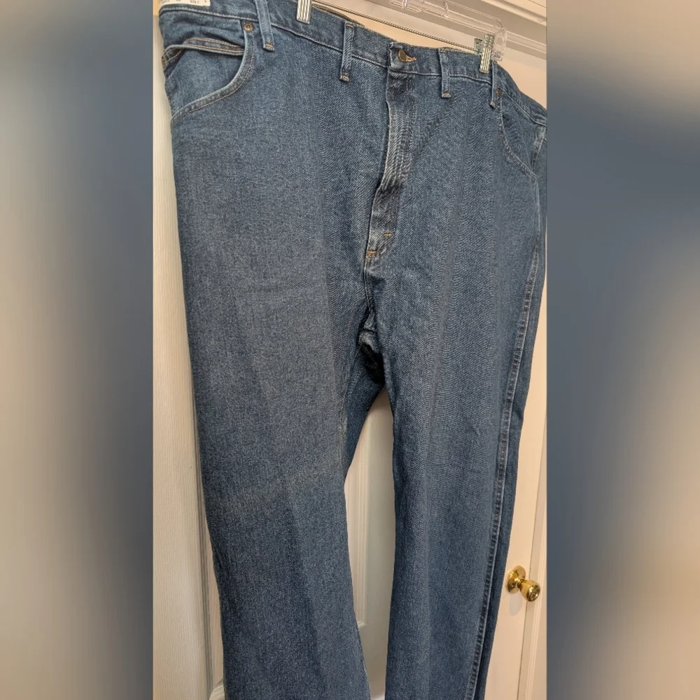 NWT Wrangler Rugged Wear Mens Big & Tall Relaxed Fit Size 56x30 Blue Jeans NEW! - Picture 5 of 16